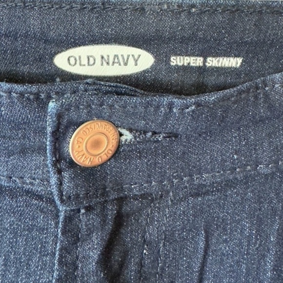 Old Navy Super Skinny Jeans - Picture 3 of 4